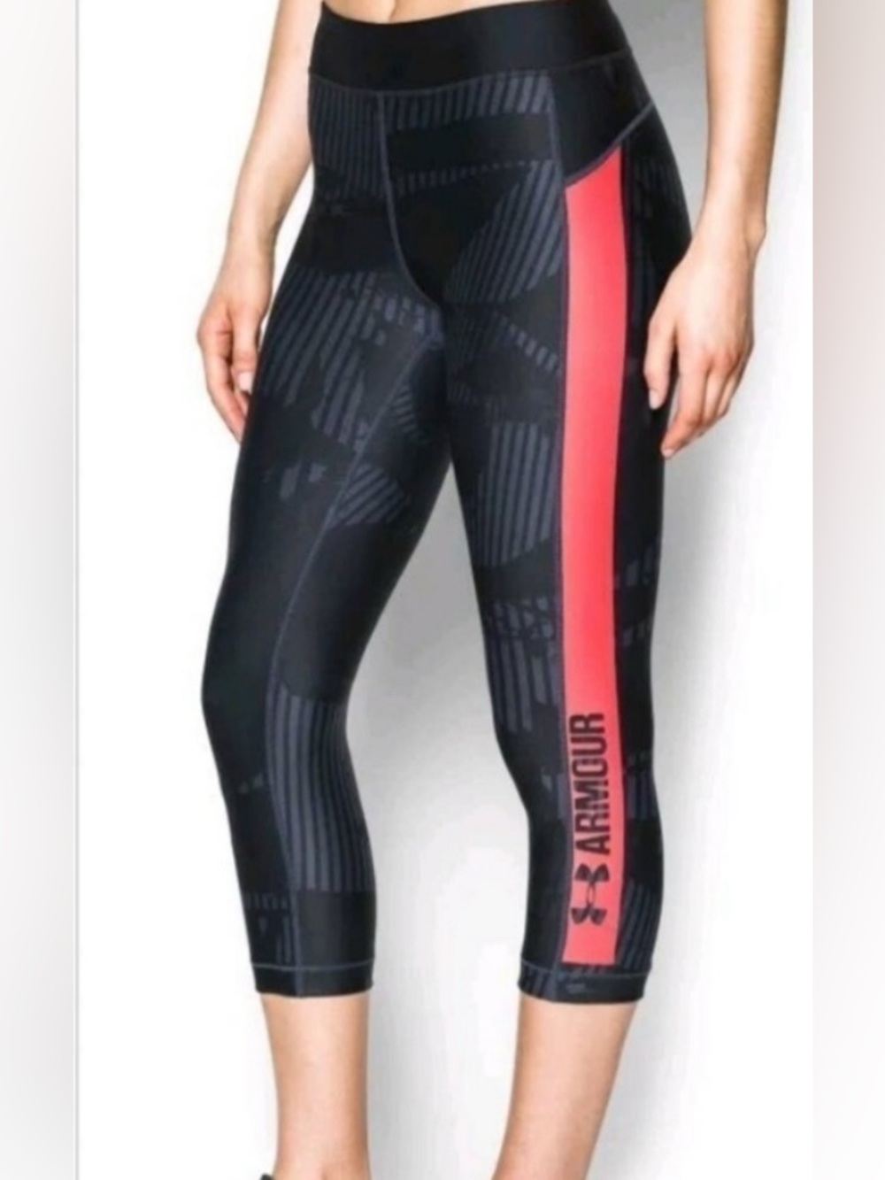 Under Armour compression Womens activewear cropped leggings XL extra large
